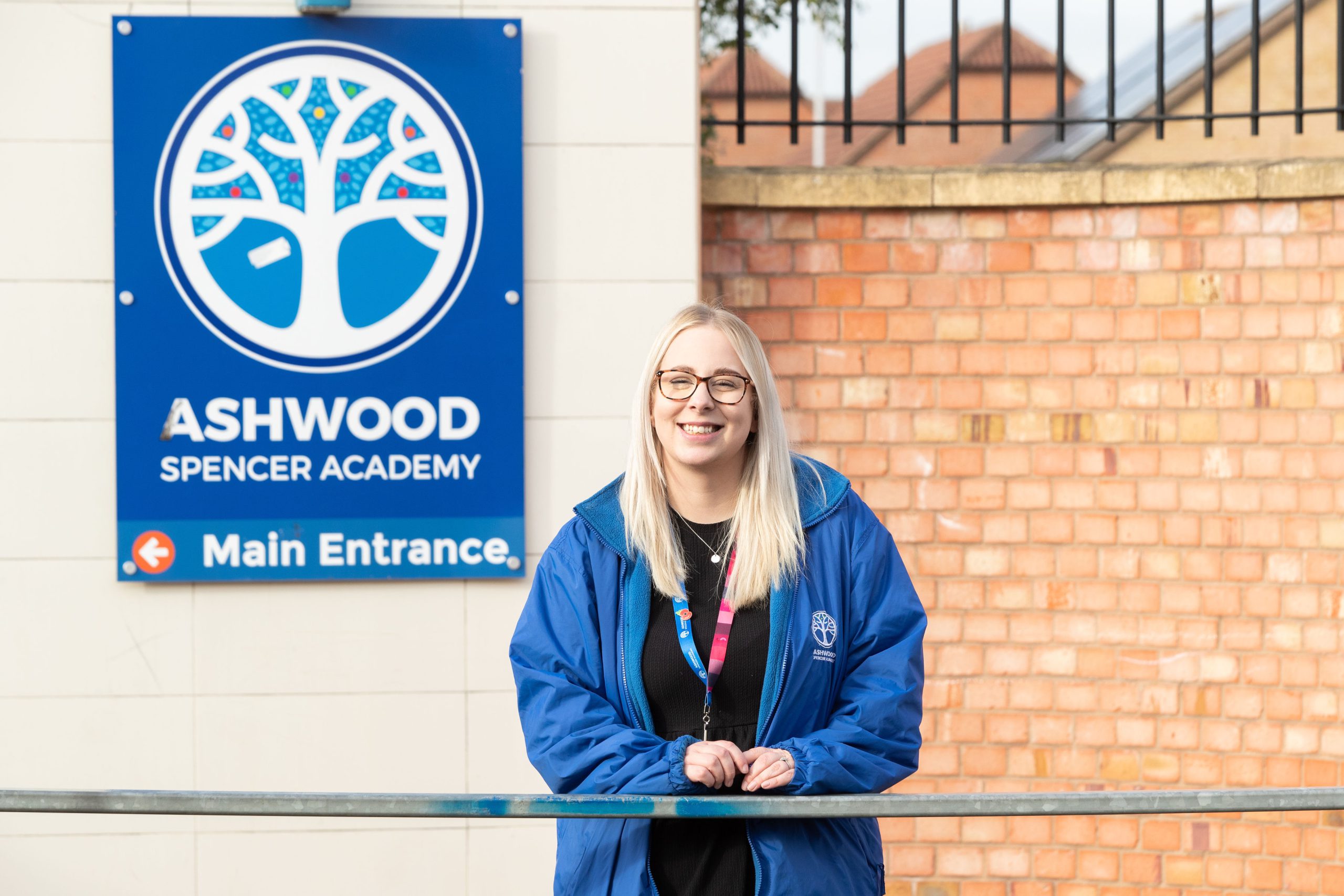 Jess Hales stood outside of Ashwood Spencer Academy.