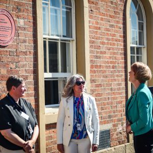 DCG’s CEO Mandie Stravino OBE welcoming Rail Minister Wendy Morton to The Roundhouse.